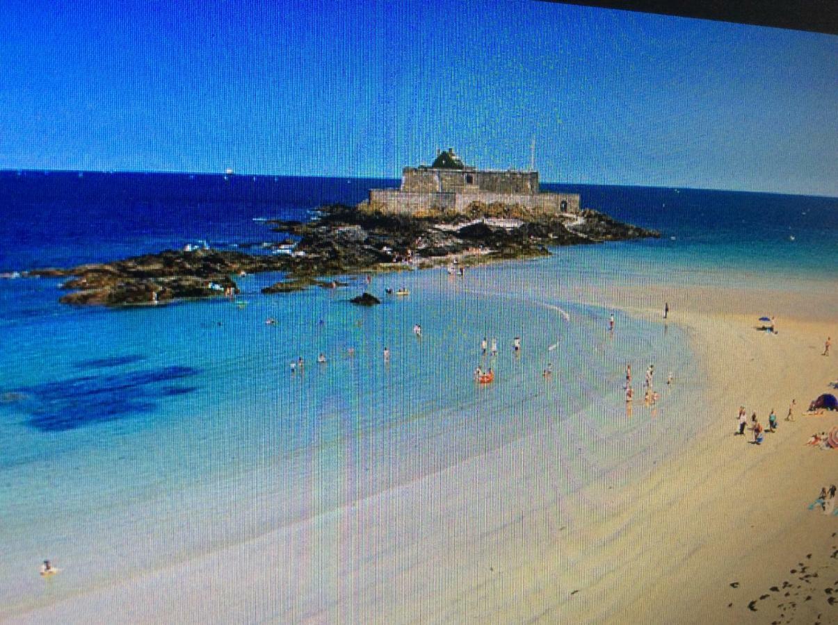 Le Dauphine 20M De La Plage Saint-Malo Exterior foto